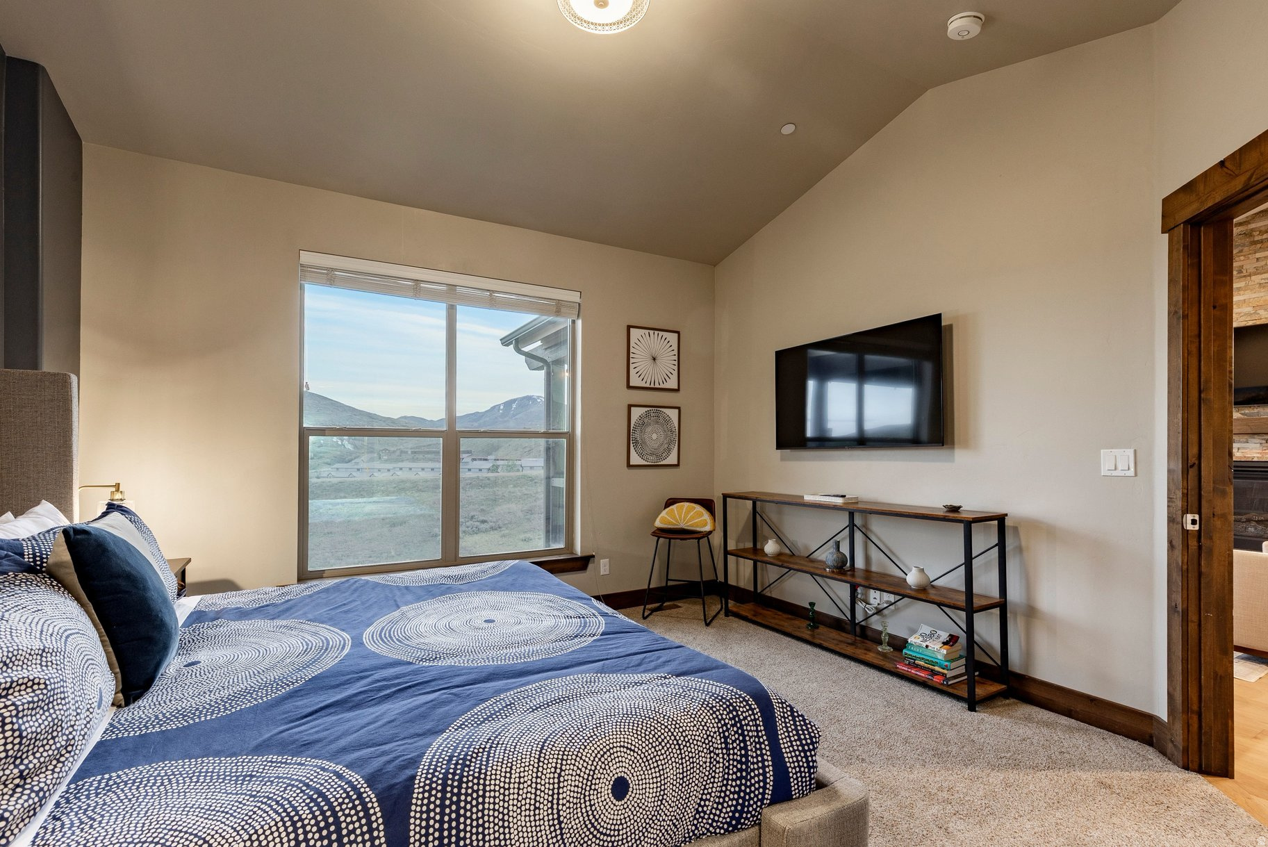 BLACK ROCK RIDGE - Residential