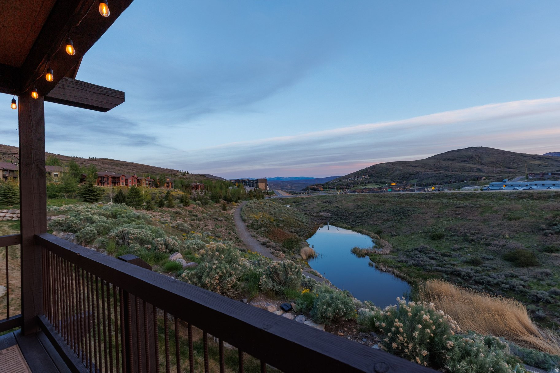 BLACK ROCK RIDGE - Residential