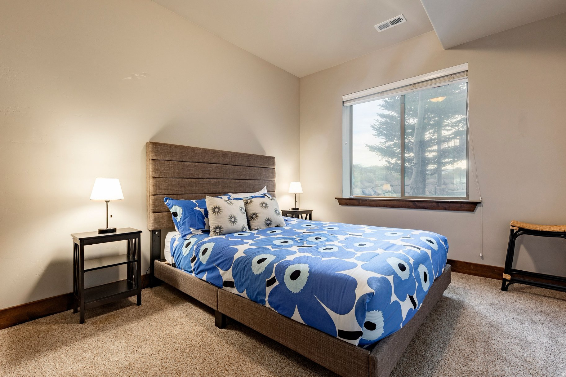 BLACK ROCK RIDGE - Residential