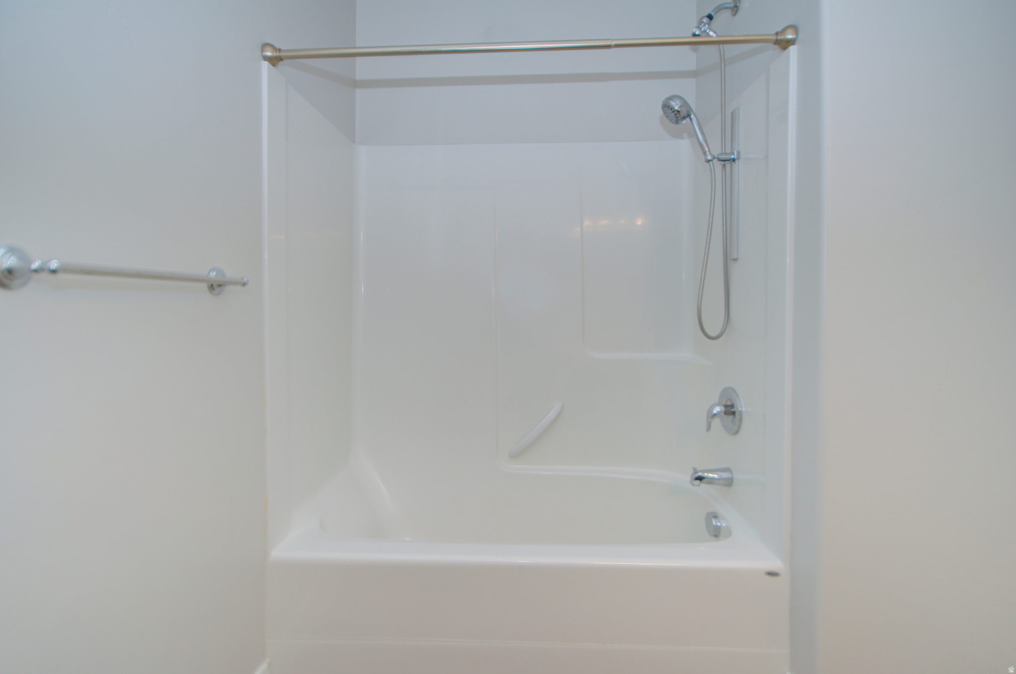 WATERS EDGE - Residential