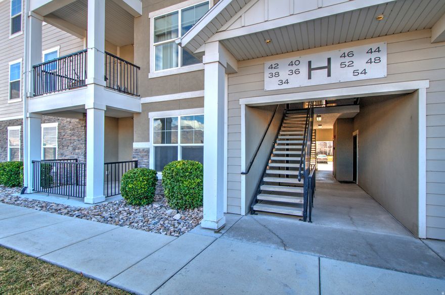 Main level 3 bedroom, 2 bathroom condo in the heart of Vineyard offering true single-level living with no stairs. Bright open layout with a functional kitchen, spacious living area, and a private primary suite with its own bath and ample closet space. Ideally located near parks and walking trails, just minutes from Utah Lake, FrontRunner, Topgolf, and Megaplex, and within walking distance to the rapidly growing Utah City development. Easy access to I-15 makes commuting simple while enjoying low-maintenance living in one of the area's fastest-growing communities. Square footage figures are provided as a courtesy estimate only and were obtained from Utah County. Buyer is advised to obtain an independent measurement. Buyer to verify all.