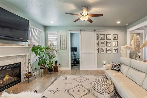 Tiny photo for 2052 W PHILLIPS ST, Kaysville, UT 84037 (MLS # 2144026)