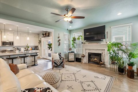 Tiny photo for 2052 W PHILLIPS ST, Kaysville, UT 84037 (MLS # 2144026)