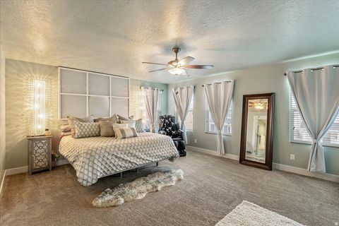 Tiny photo for 2052 W PHILLIPS ST, Kaysville, UT 84037 (MLS # 2144026)