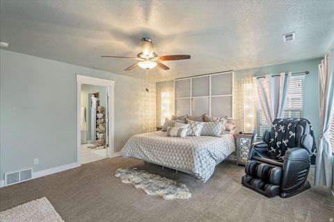 Tiny photo for 2052 W PHILLIPS ST, Kaysville, UT 84037 (MLS # 2144026)