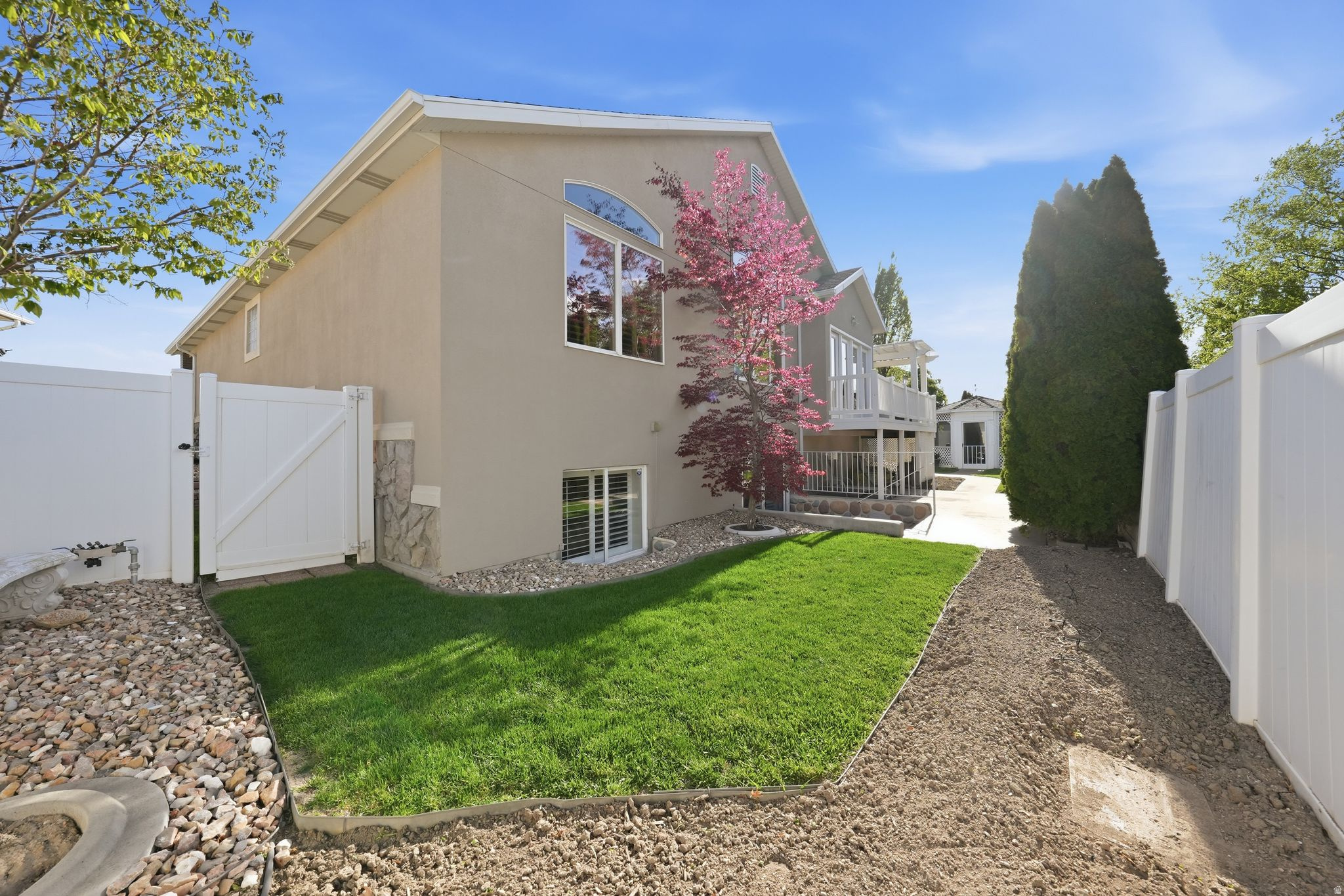 GREENWOOD VILLAGE - Residential