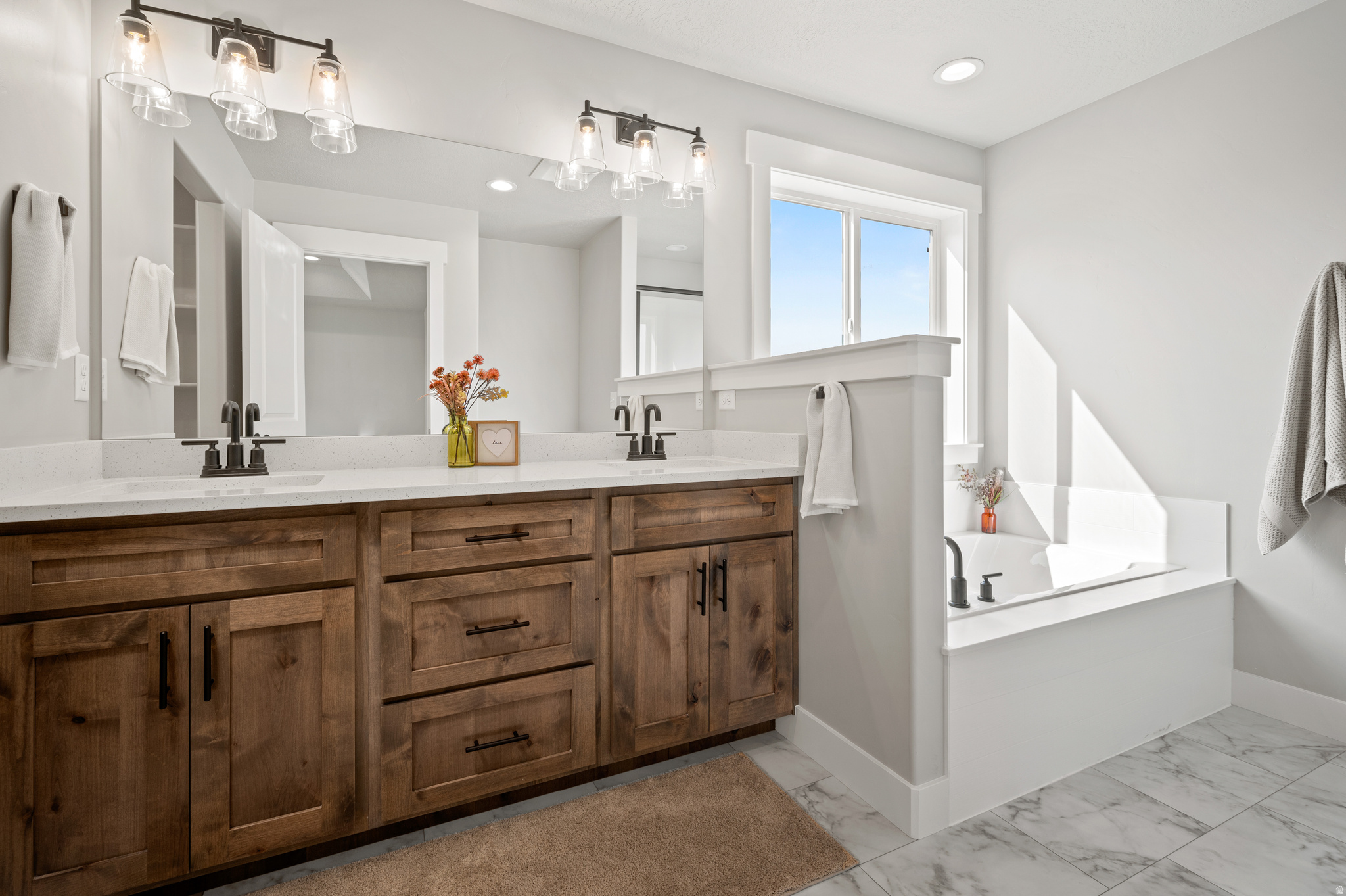 THE BARN AT TERAKEE FARMS - Residential