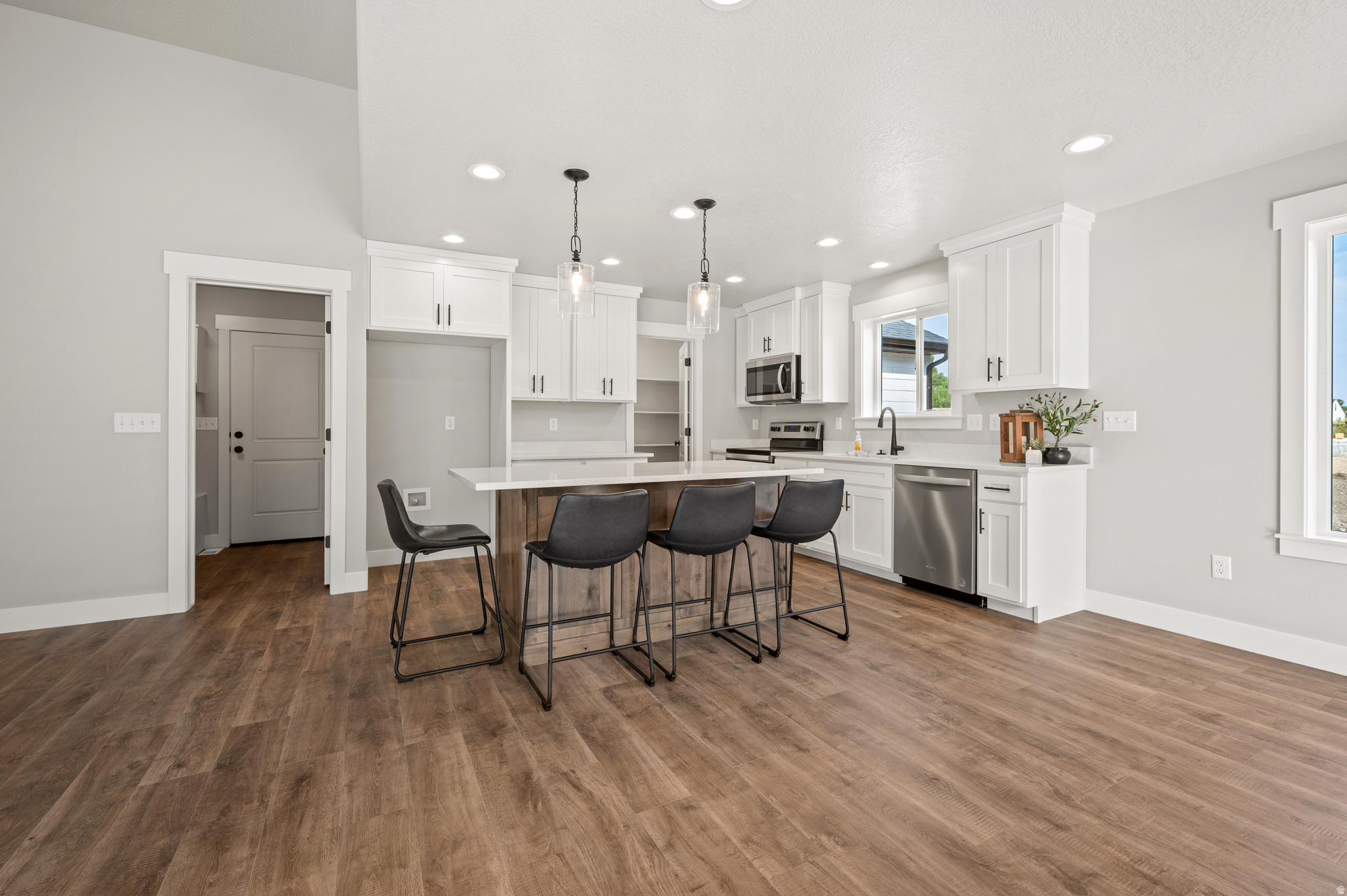 THE BARN AT TERAKEE FARMS - Residential