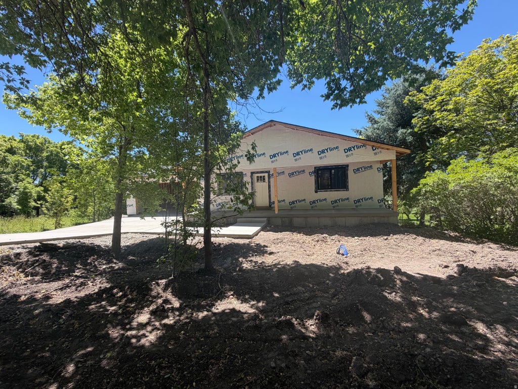 Photo of 351 N 600 E, Hyrum, UT 84319 (MLS # 2174296)