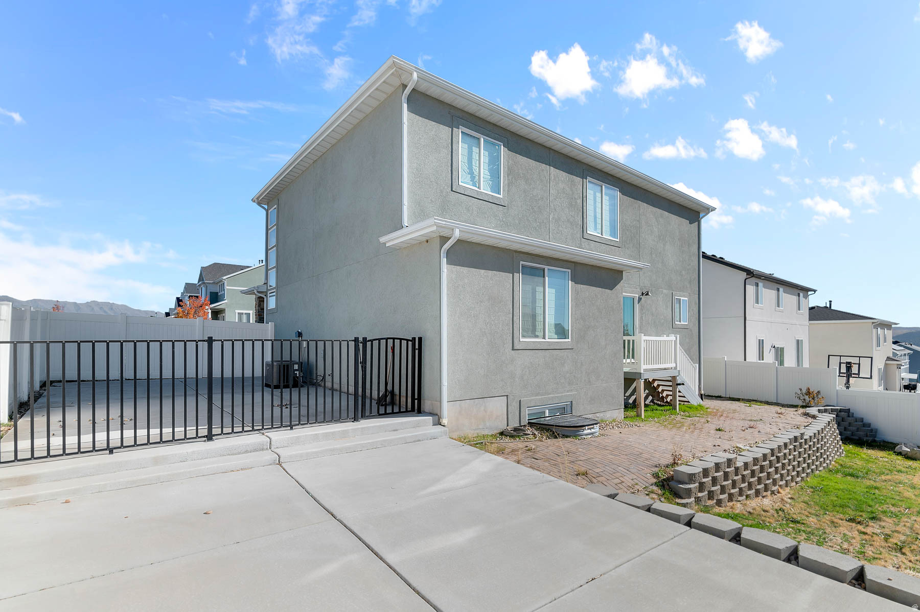 SPRING RUN - Residential