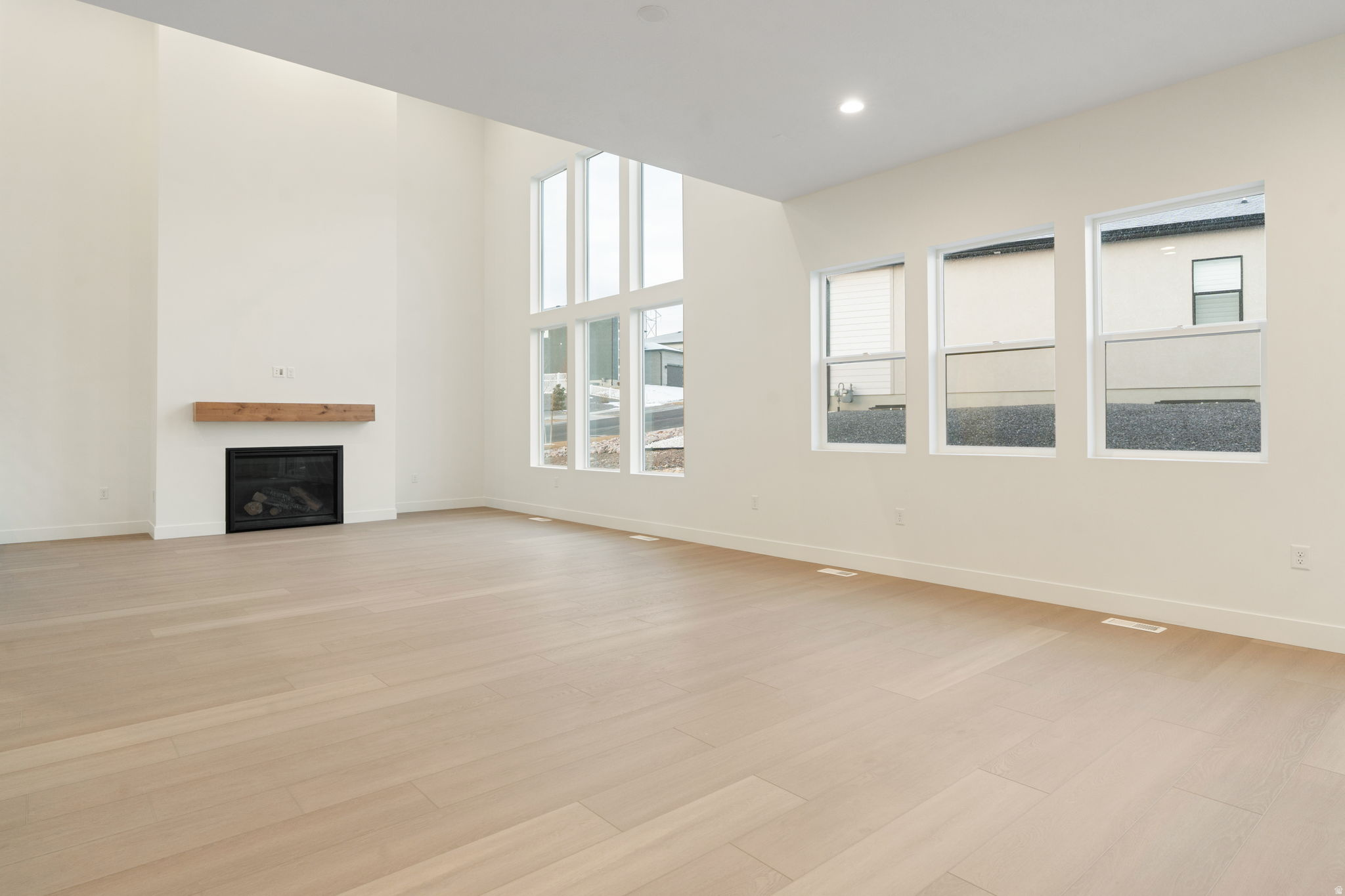 WESTLAKE VISTAS - Residential