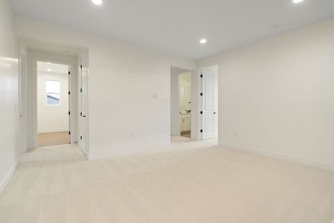 Tiny photo for 447 N PINNACLE LN #25, Saratoga Springs, UT 84045 (MLS # 2144221)