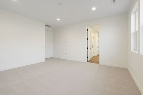 Tiny photo for 447 N PINNACLE LN #25, Saratoga Springs, UT 84045 (MLS # 2144221)