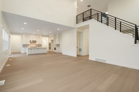 Tiny photo for 447 N PINNACLE LN #25, Saratoga Springs, UT 84045 (MLS # 2144221)