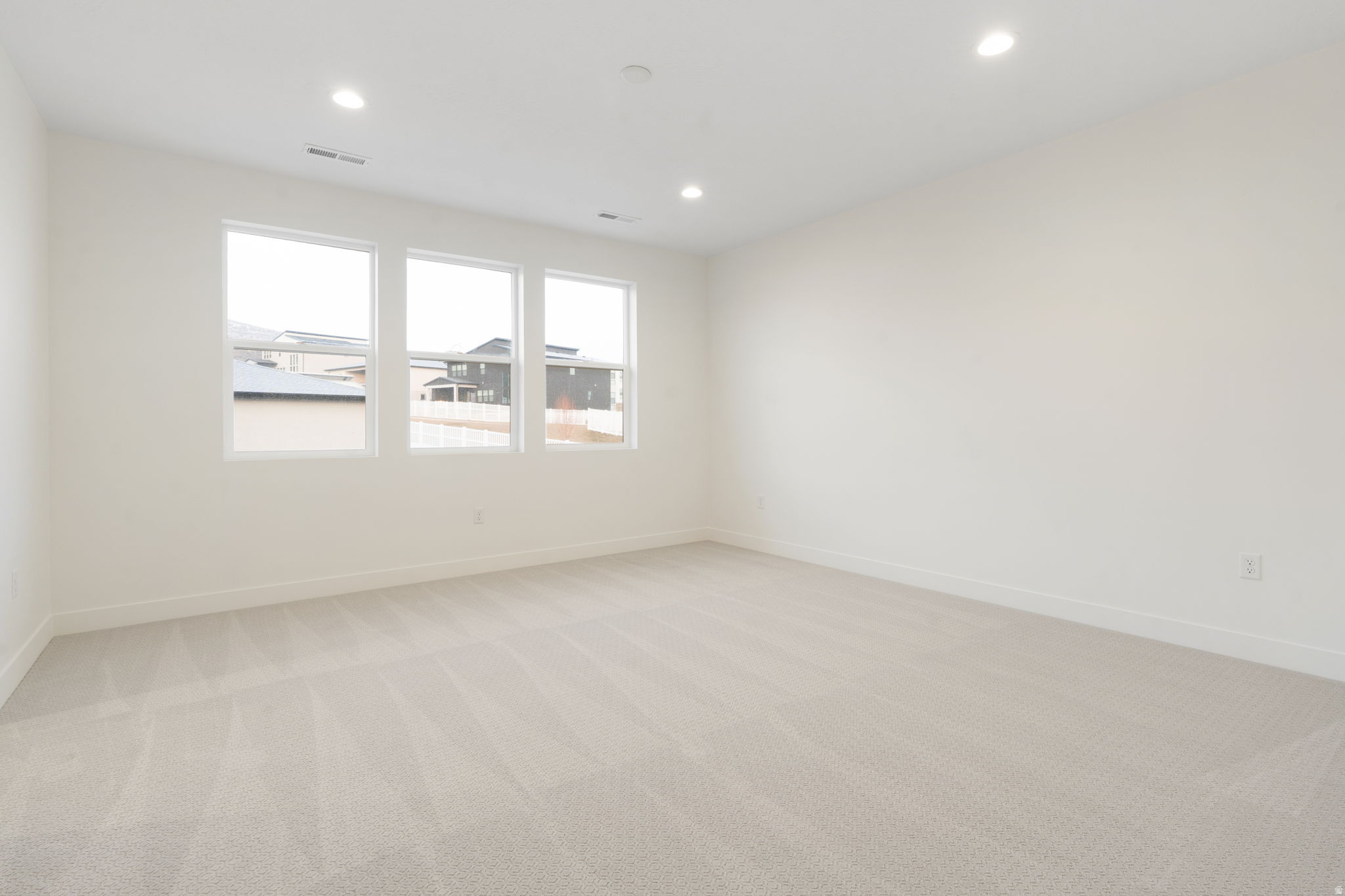 WESTLAKE VISTAS - Residential