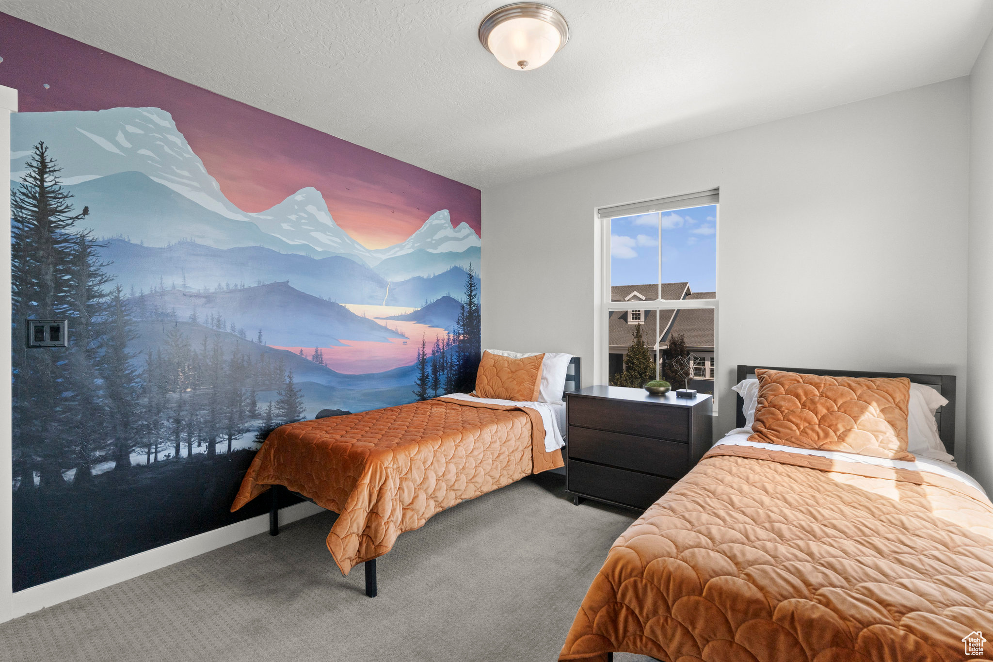 DAYBREAK - Residential