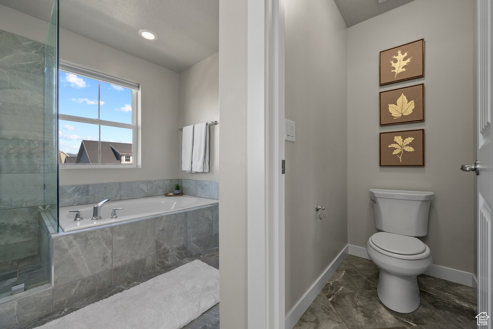 DAYBREAK - Residential