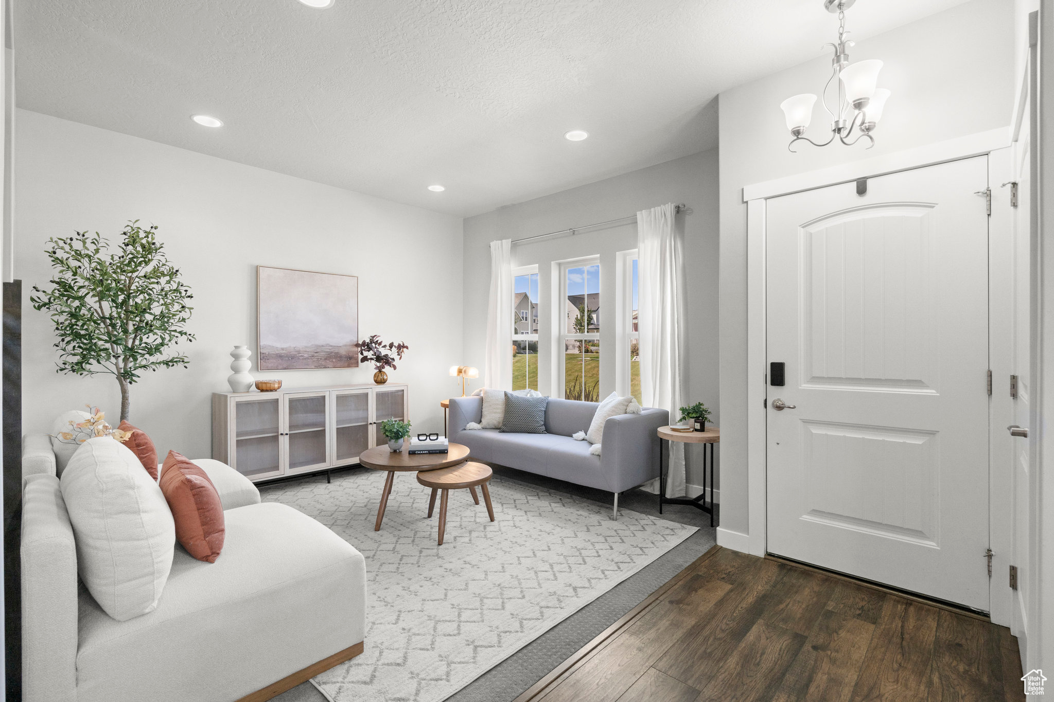 DAYBREAK - Residential