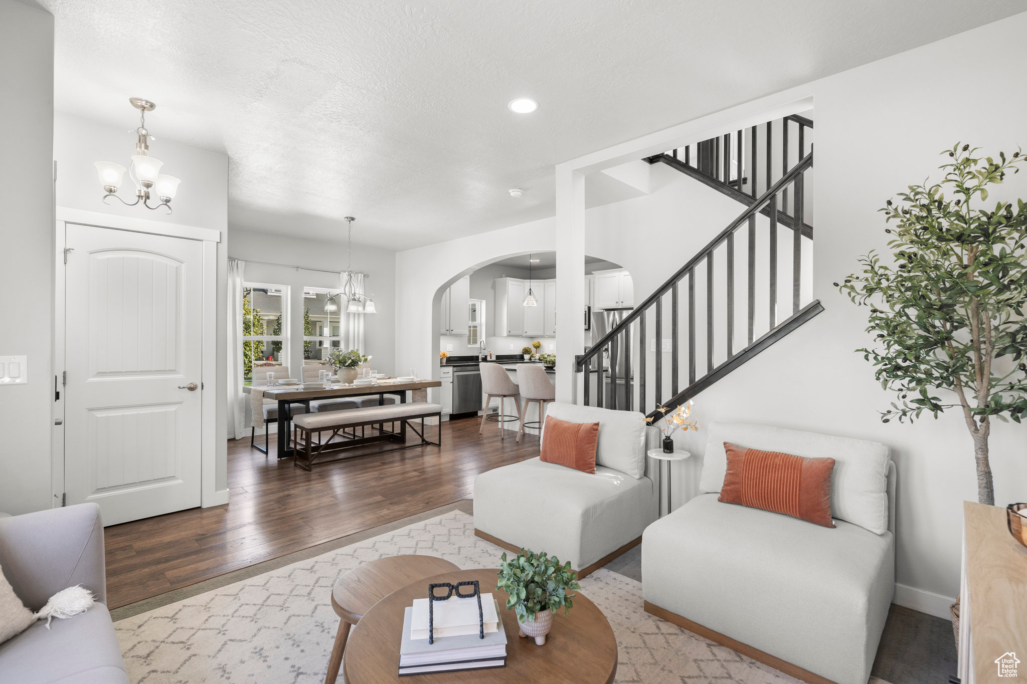 DAYBREAK - Residential