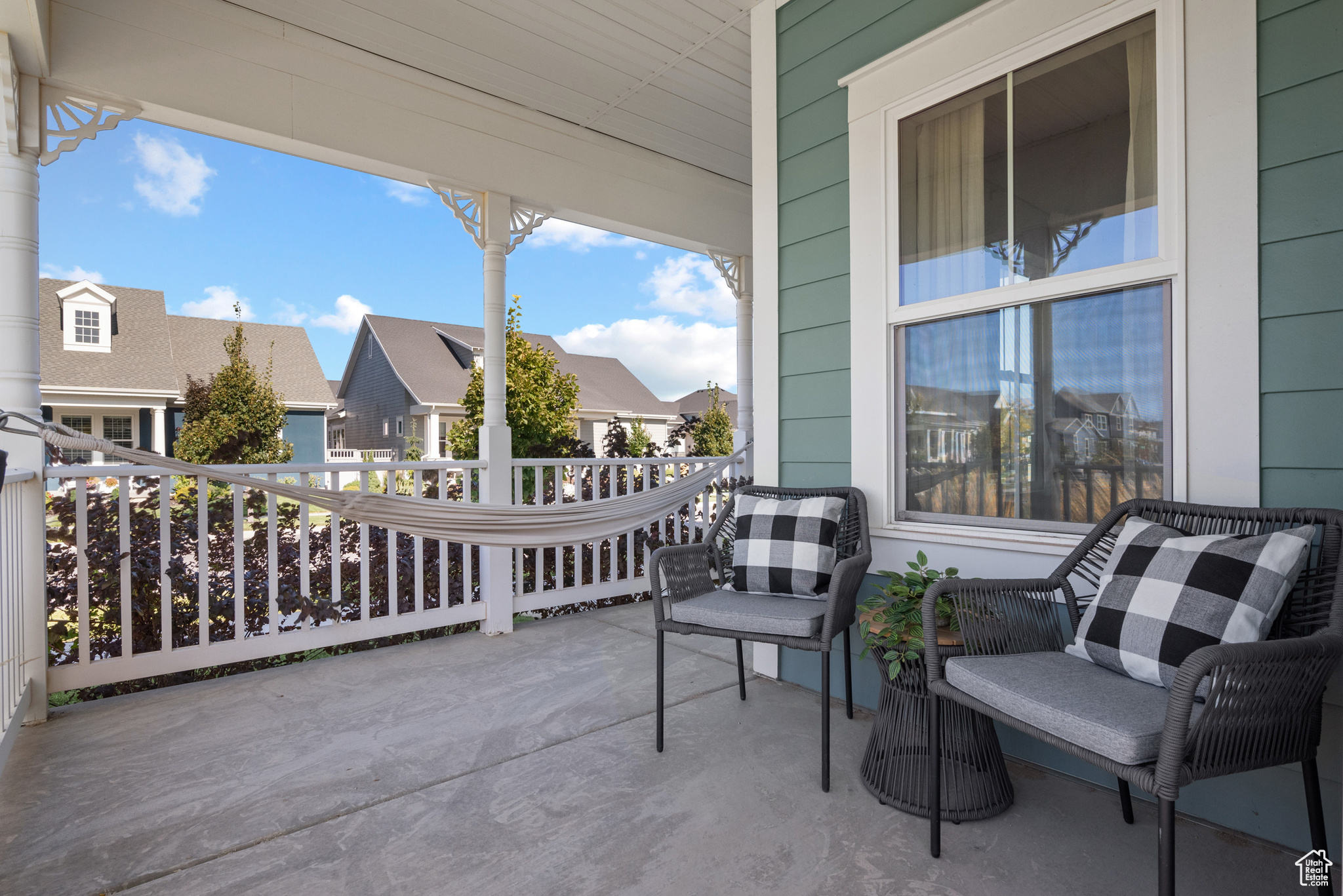 DAYBREAK - Residential