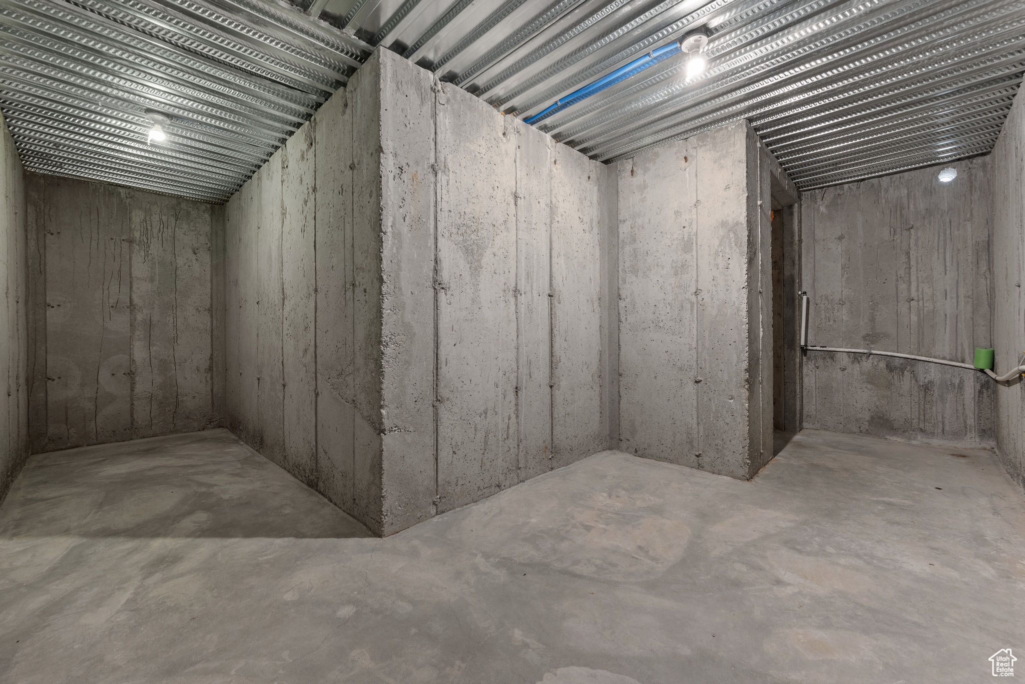 DAYBREAK - Residential