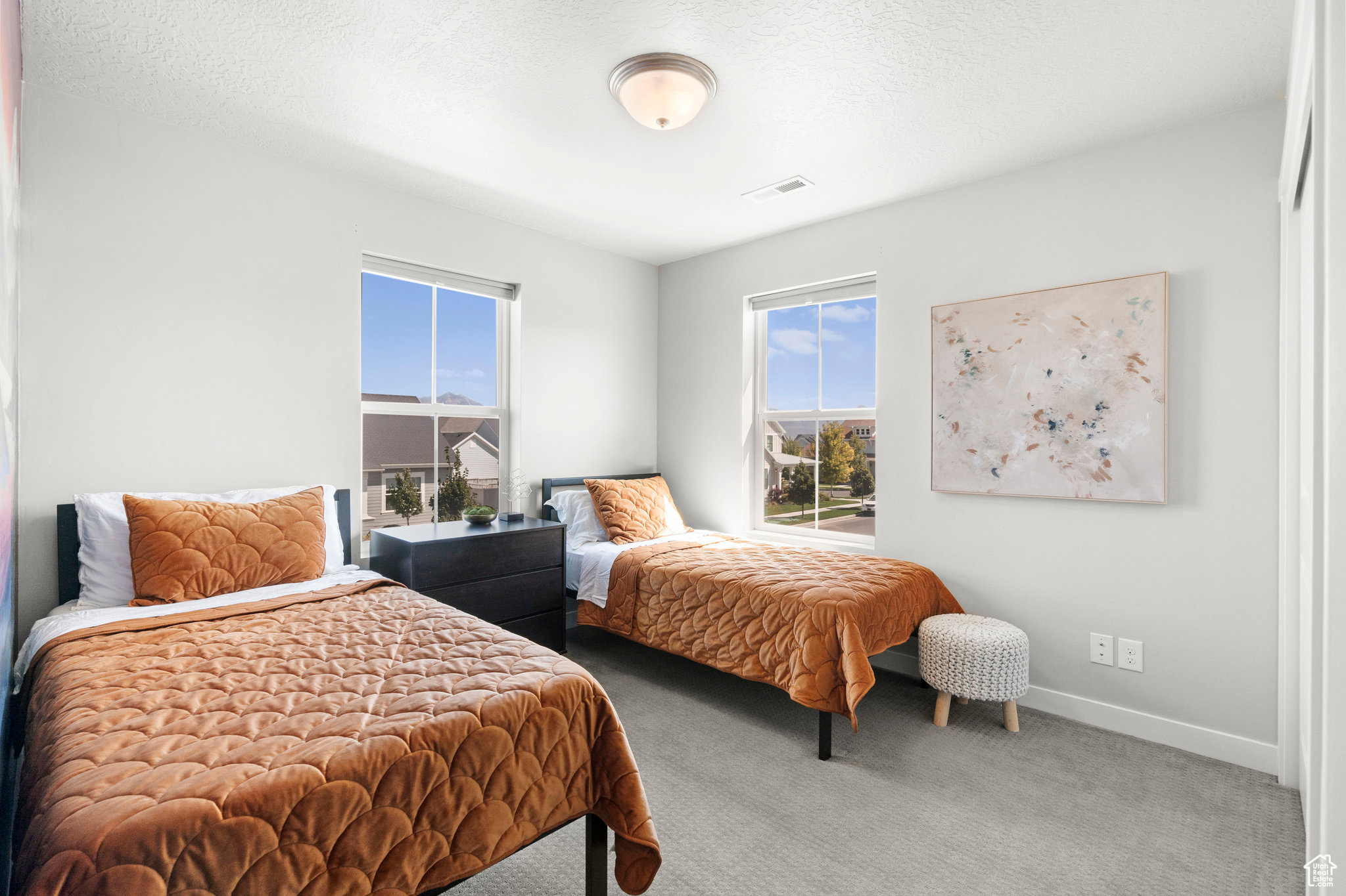 DAYBREAK - Residential