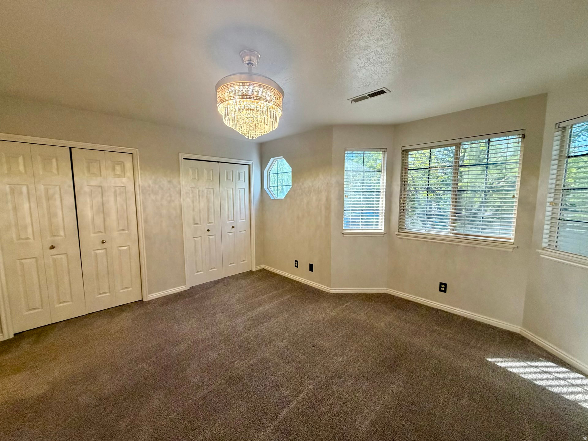 VICTORIAN ESTATES - Residential