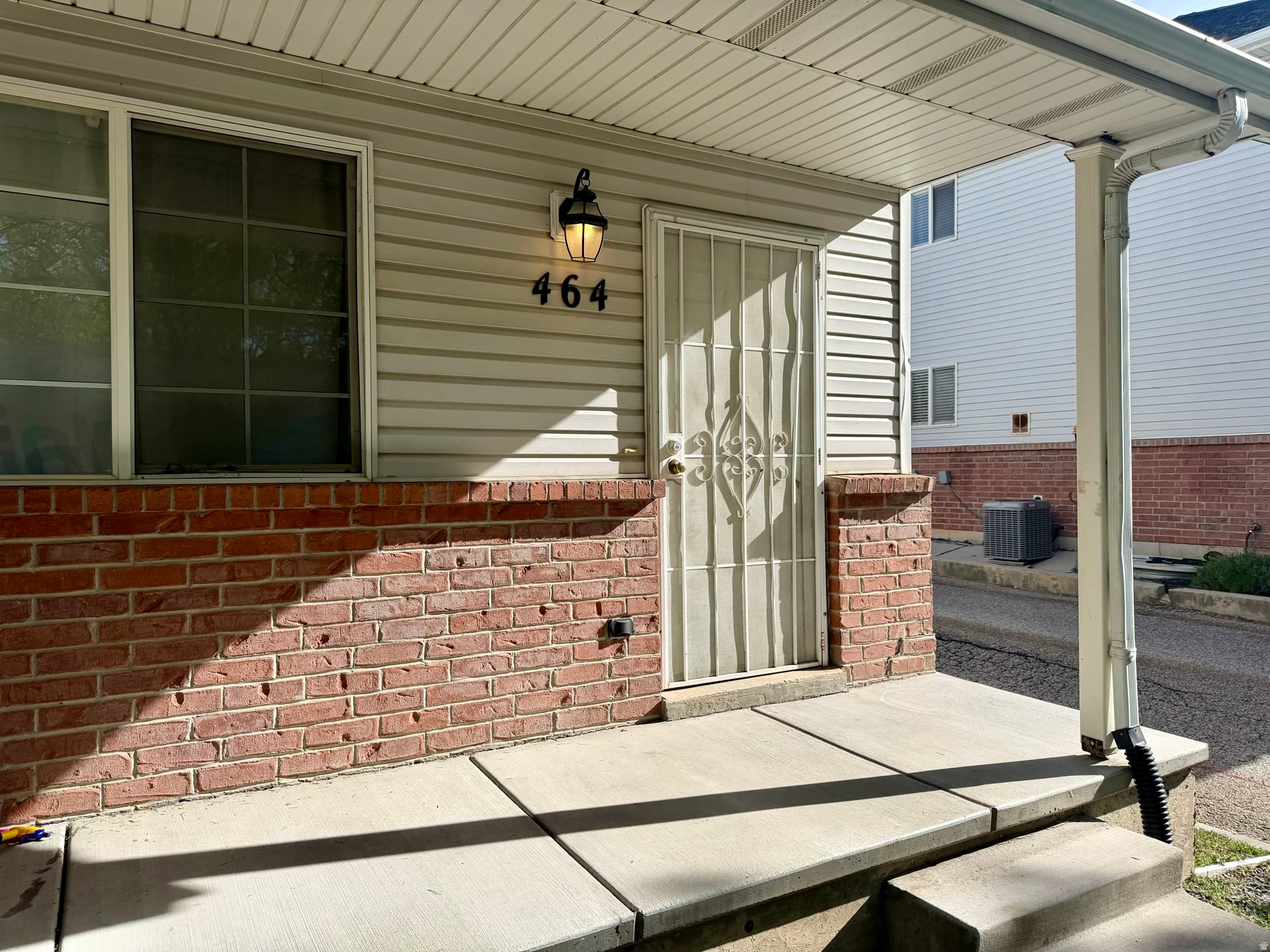 VICTORIAN ESTATES - Residential