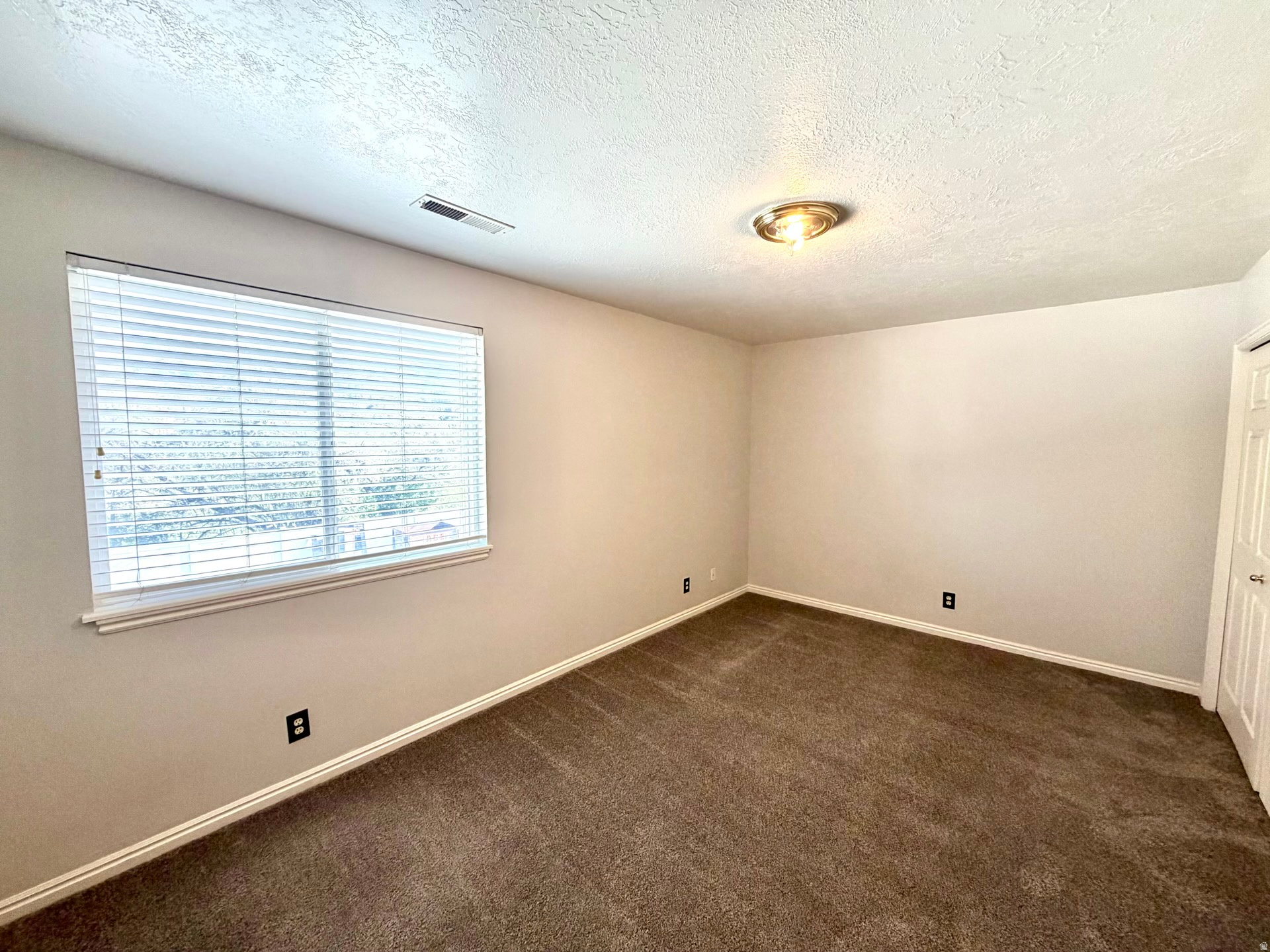 VICTORIAN ESTATES - Residential