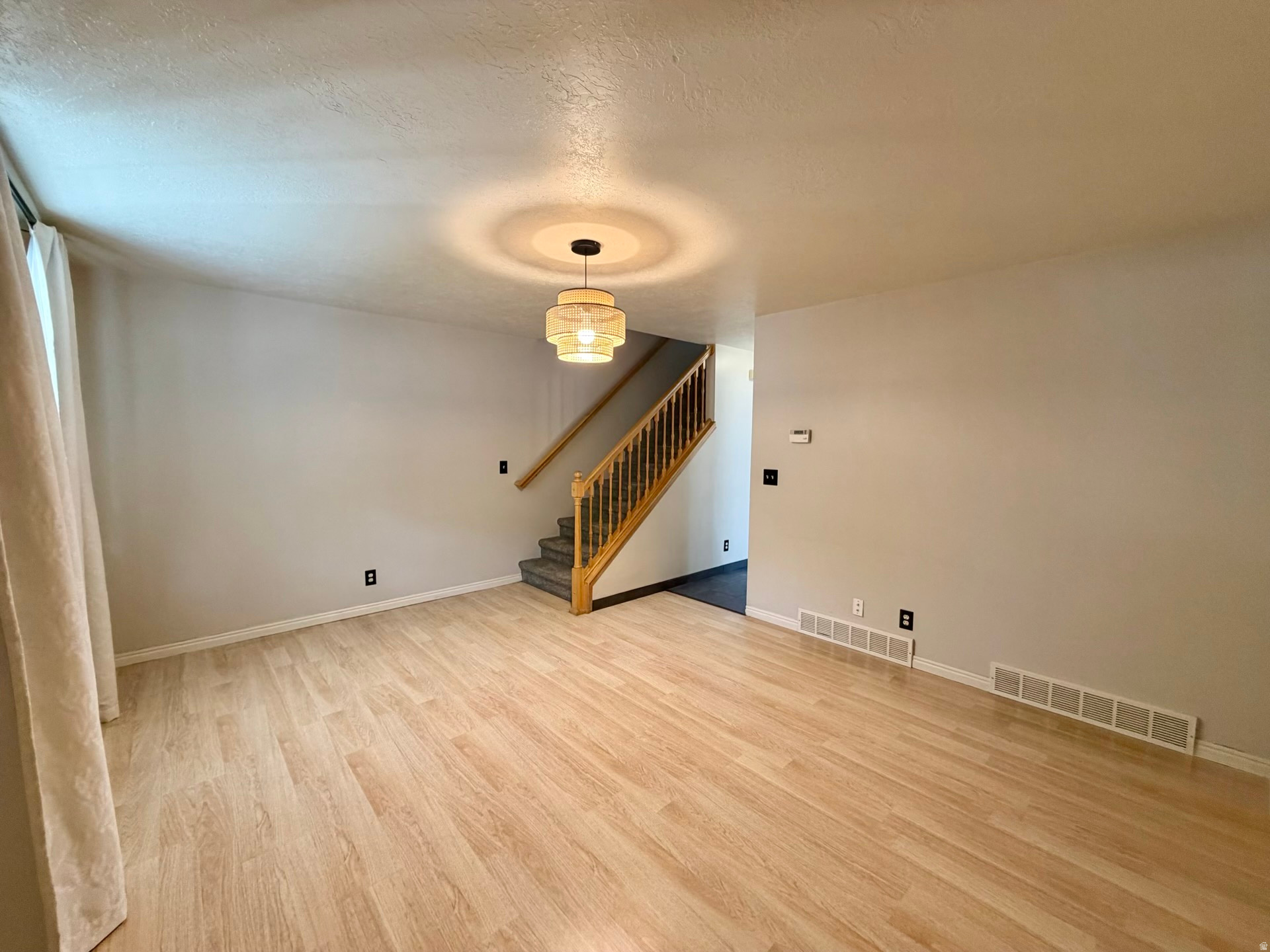 VICTORIAN ESTATES - Residential