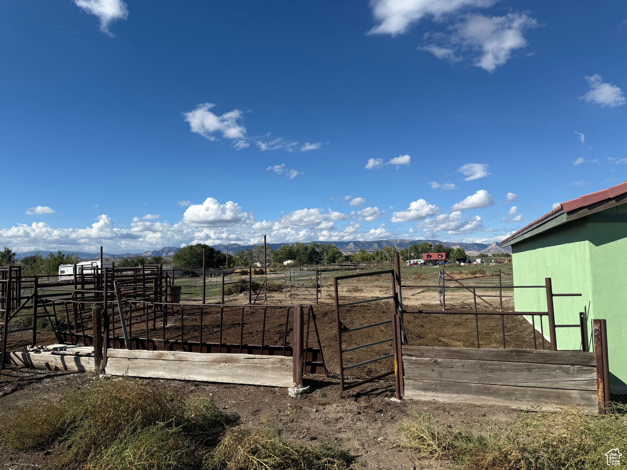 THE RANCHES MINOR SUB - Land