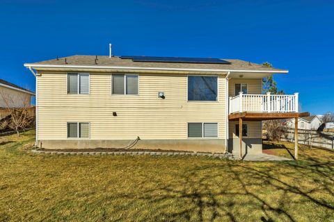 Tiny photo for 13941 S HOYT PEAK CIR W, Riverton, UT 84096 (MLS # 2142330)