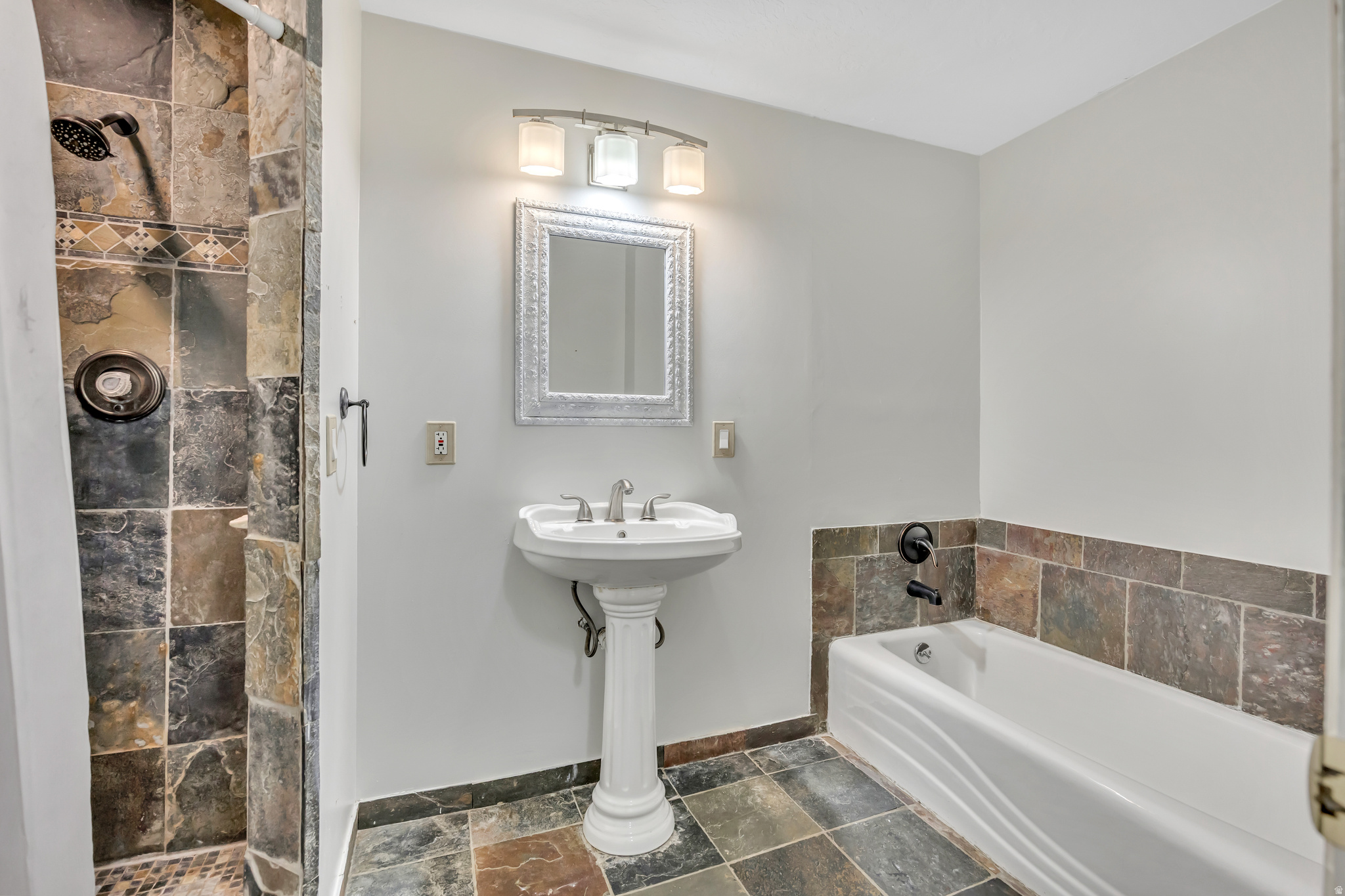 THE FOOTHILLS PLAT A - Residential