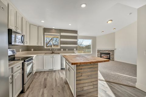 Tiny photo for 13941 S HOYT PEAK CIR W, Riverton, UT 84096 (MLS # 2142330)