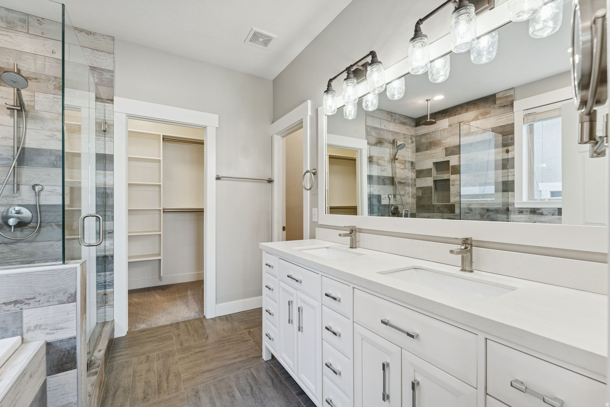 COTTAGES AT THE ROSE - Residential