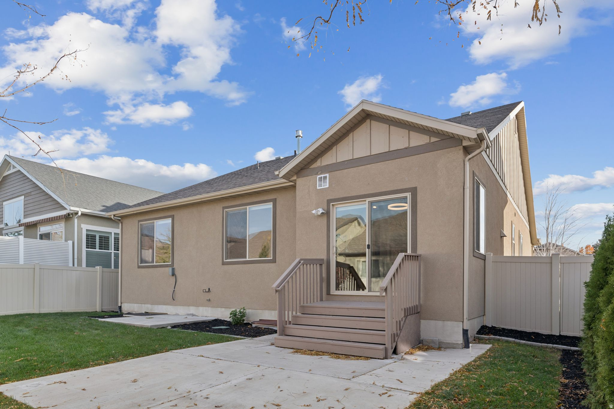 COTTAGES AT THE ROSE - Residential