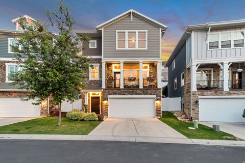 Tiny photo for 966 E DEER ARCH LN S, Draper, UT 84020 (MLS # 2156888)