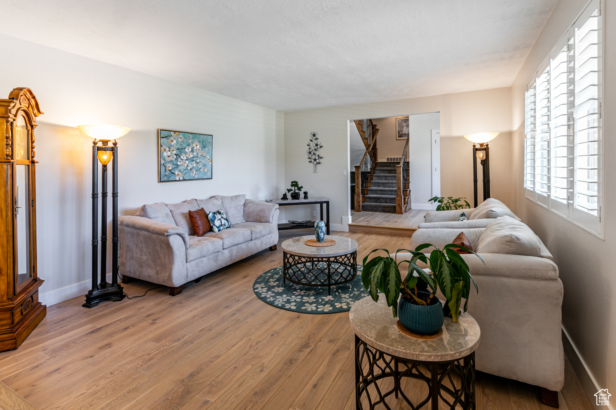 PINE CREST - Residential