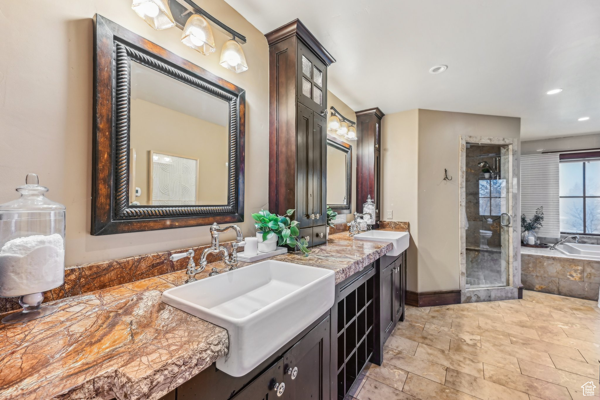 PARK MEADOWS - Residential