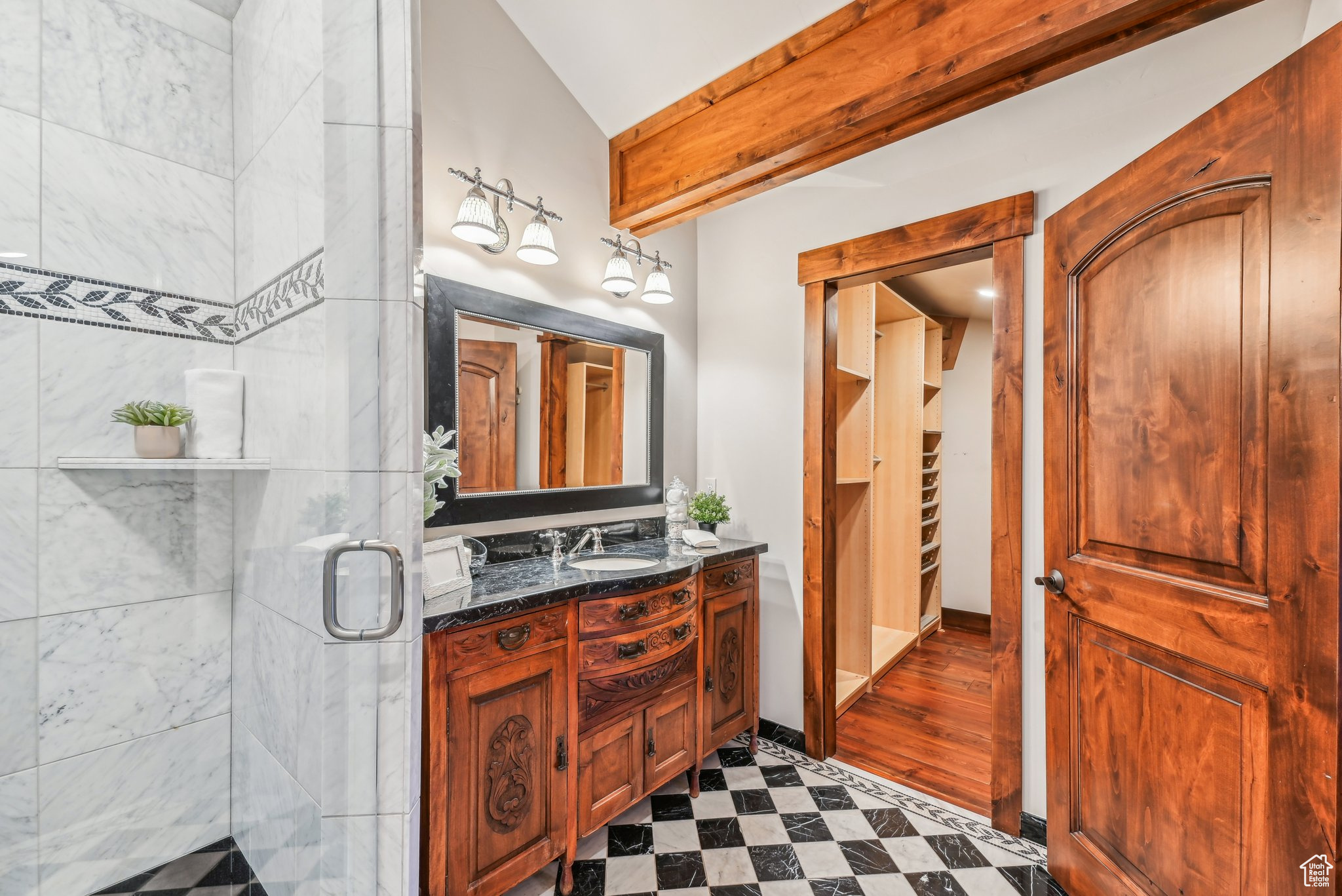 PARK MEADOWS - Residential