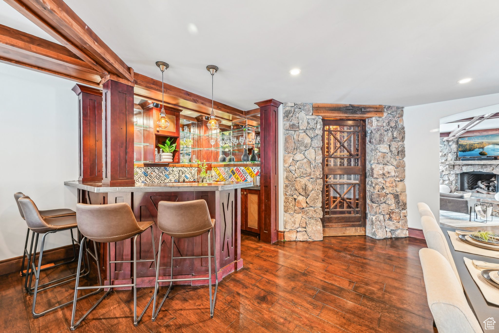 PARK MEADOWS - Residential