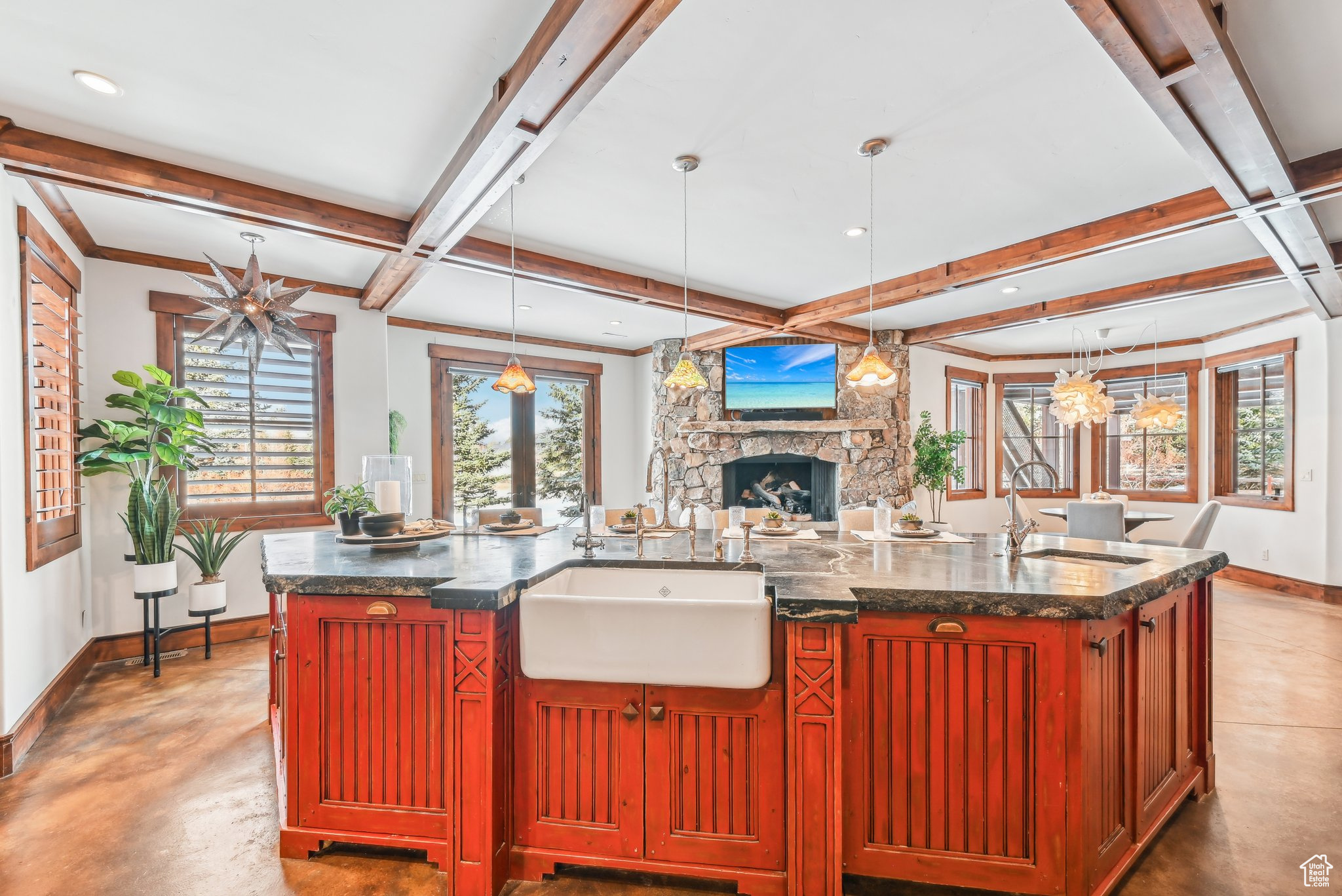 PARK MEADOWS - Residential