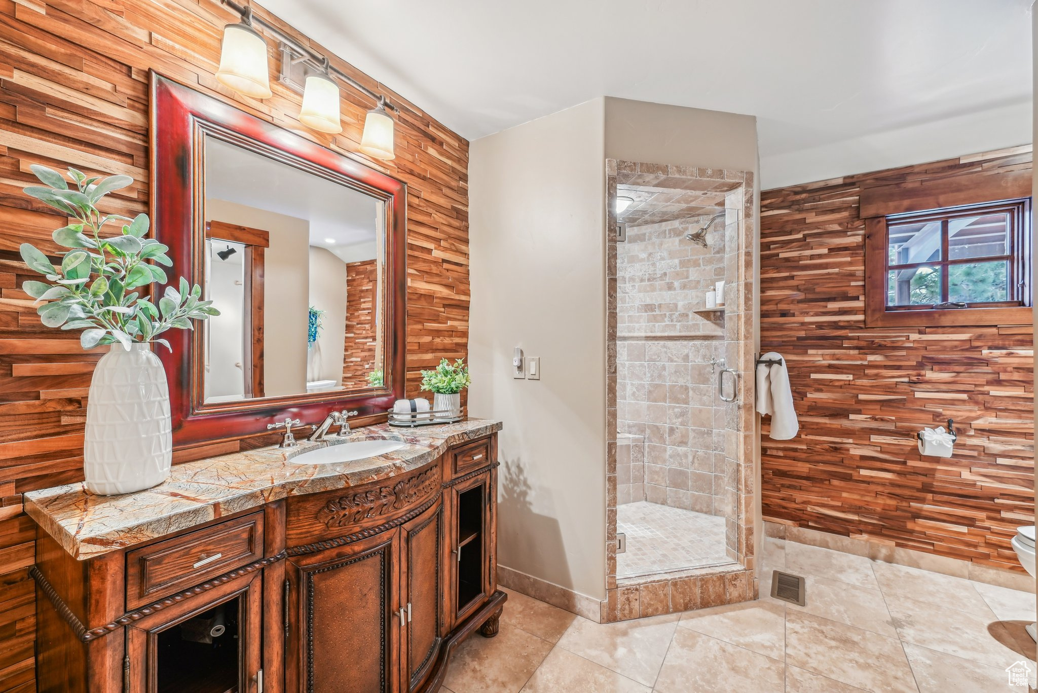 PARK MEADOWS - Residential