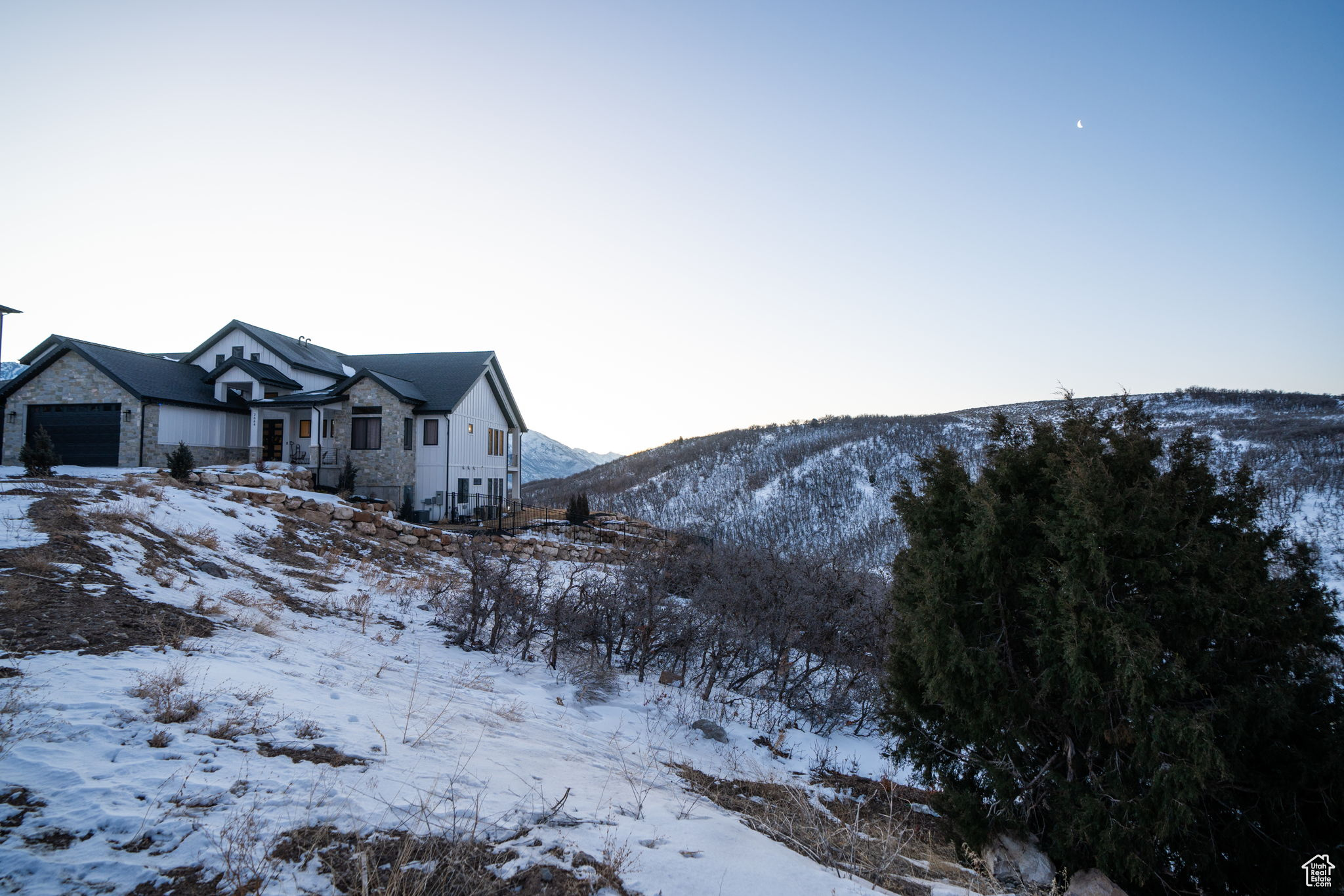 LONE PEAK - Land