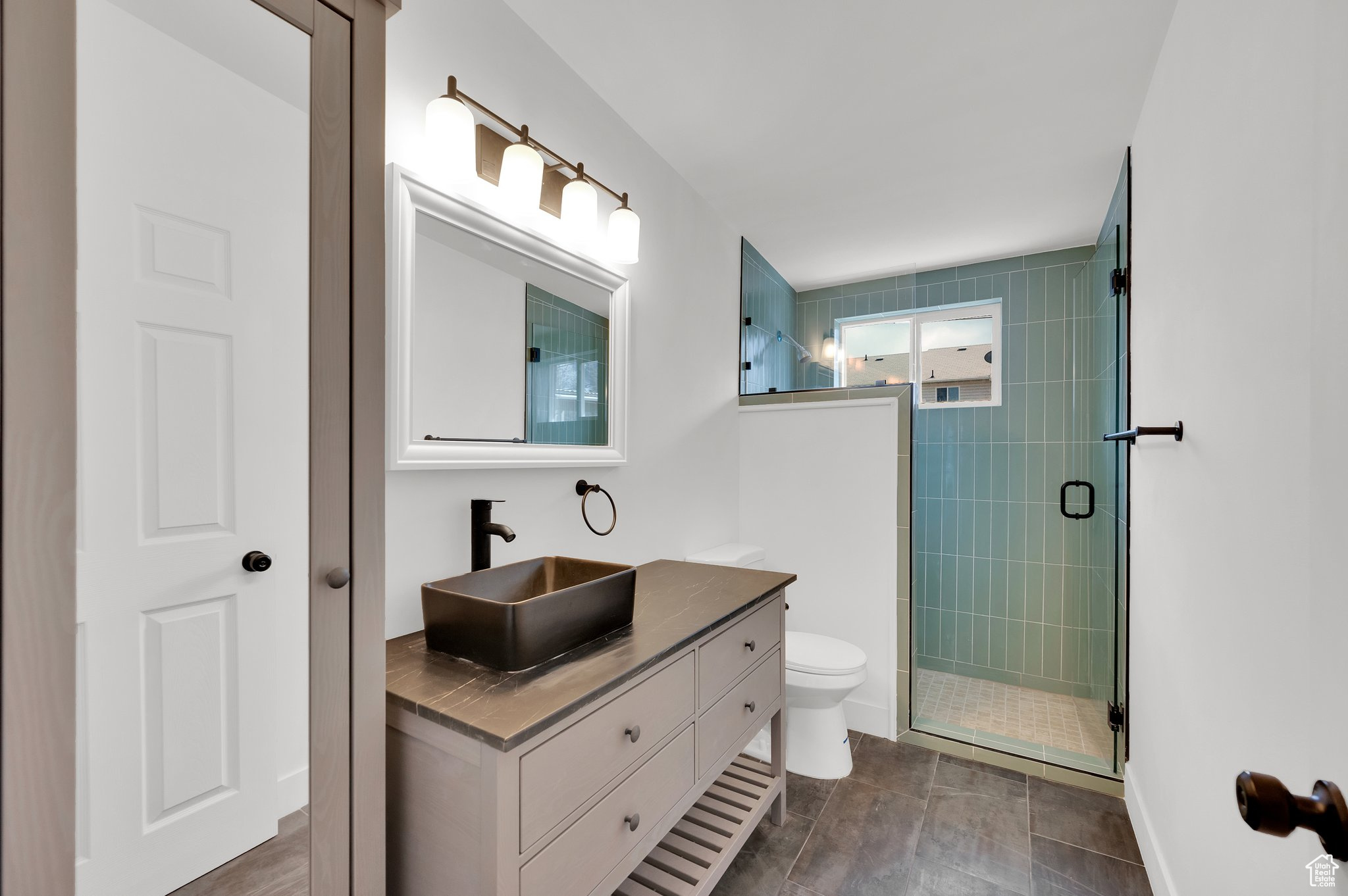 684 E Oquirrh Ave, Tooele, Utah image 14