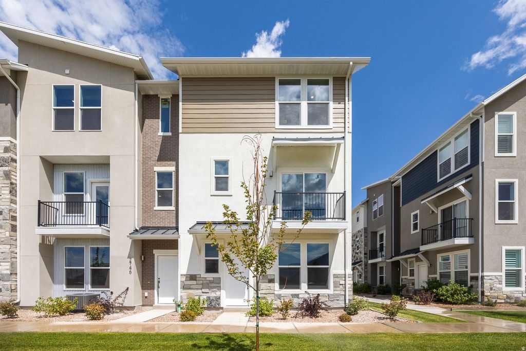 Photo of 1052 S 2740 E, Spanish Fork, UT 84660 (MLS # 2142176)