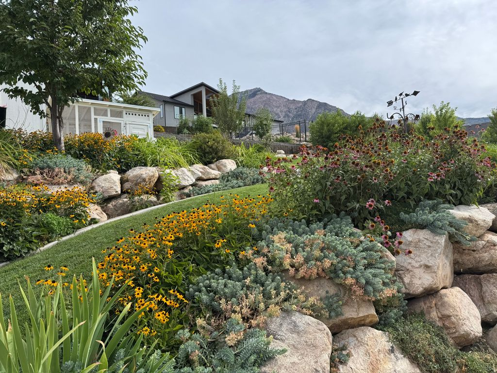 Photo of 1130 W FAWN DR N, Pleasant View, UT 84414 (MLS # 2149341)