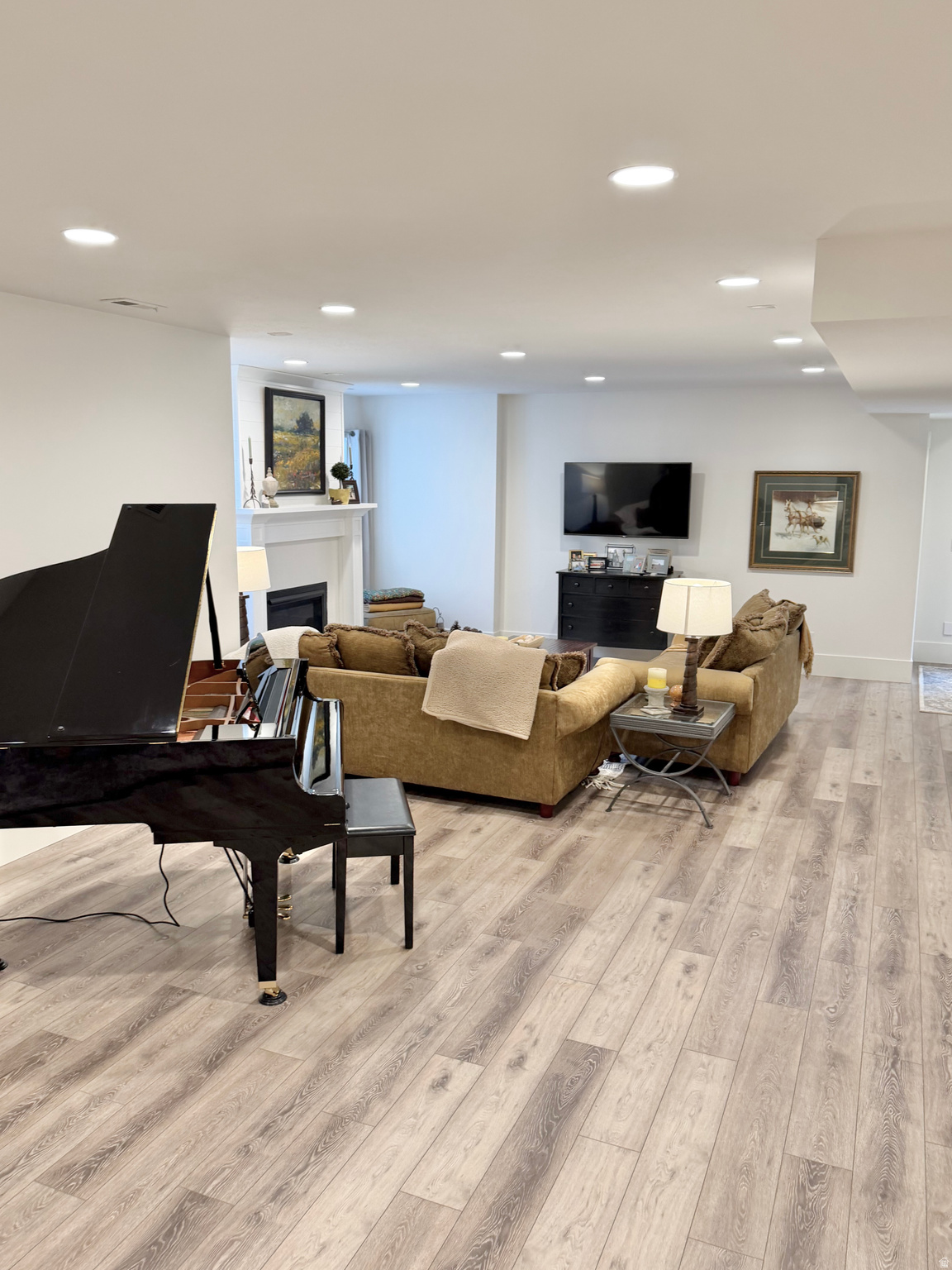 DEER CREST - Residential