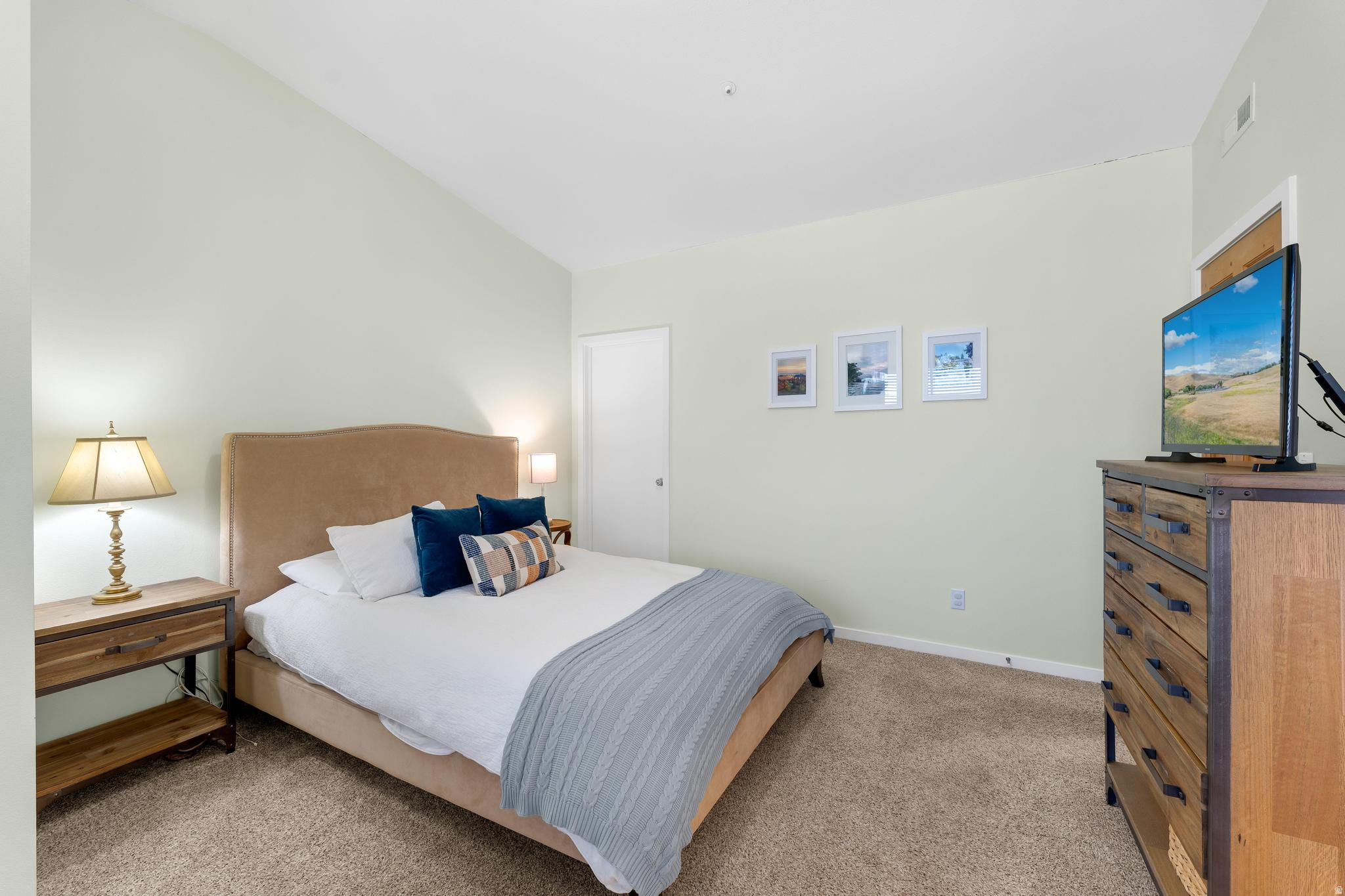 PINE CREEK - Residential