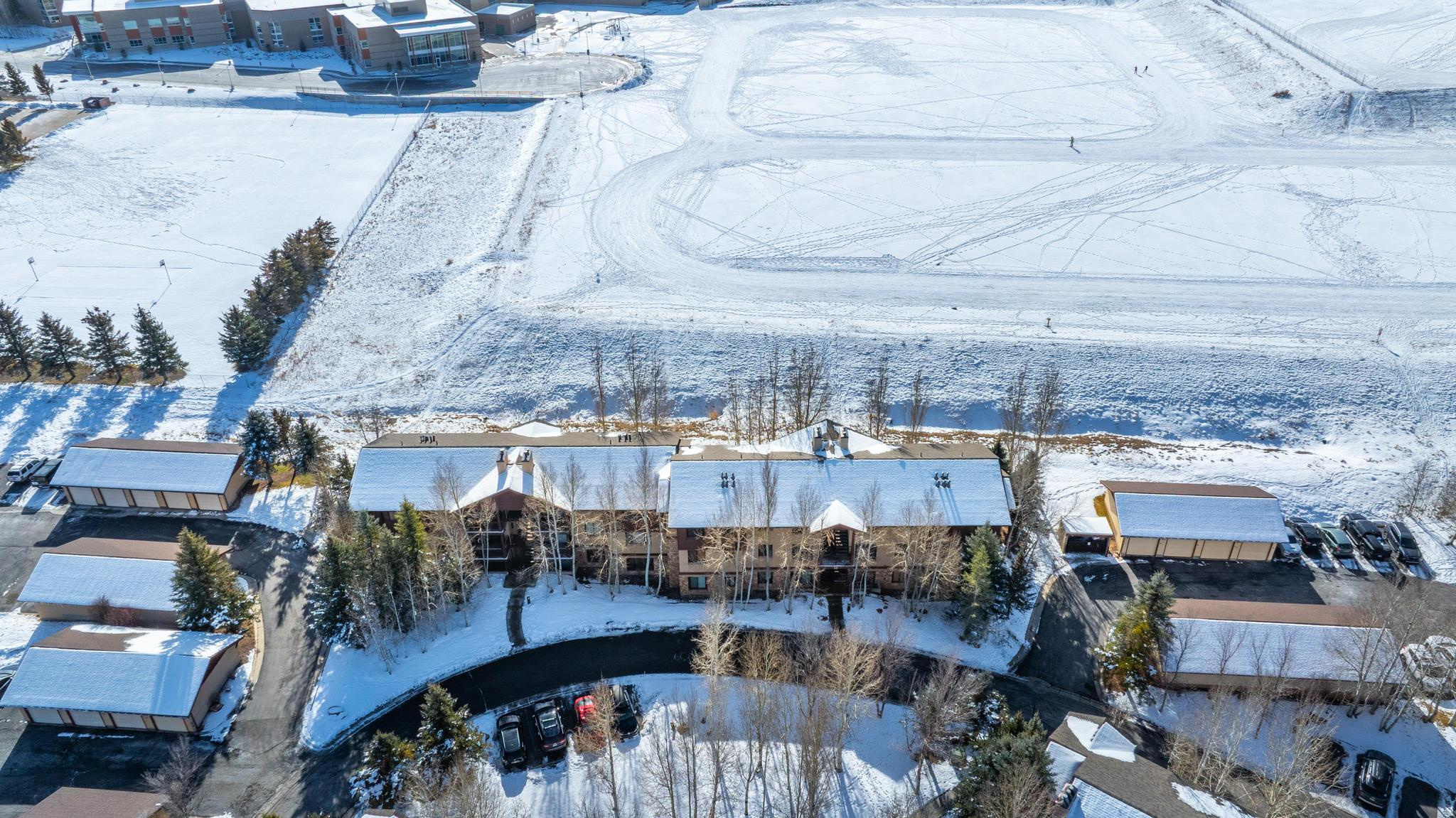 PINE CREEK - Residential